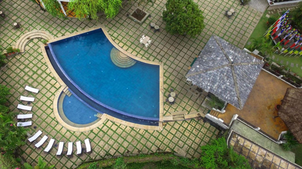 Shangri-La Village Resort, Pokhara Dış mekan fotoğraf
