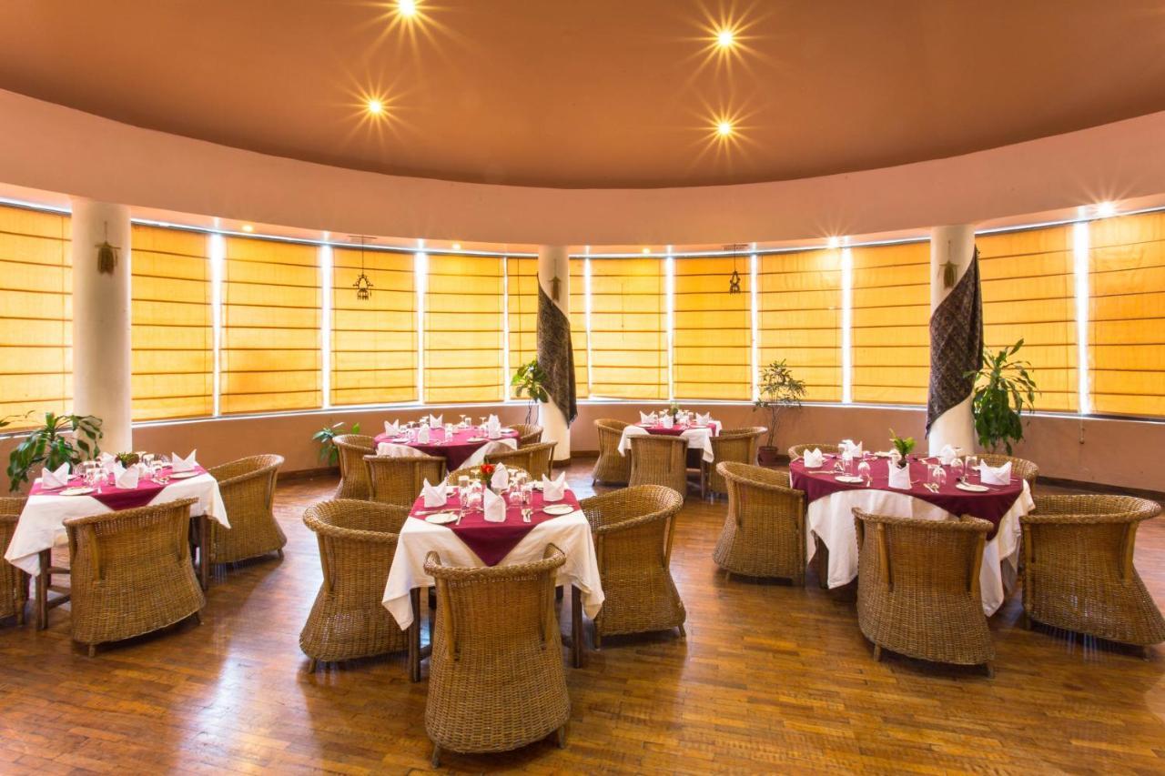 Shangri-La Village Resort, Pokhara Dış mekan fotoğraf