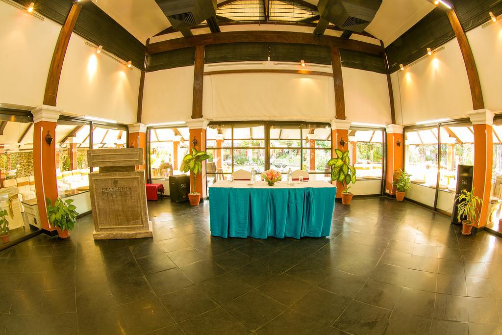 Shangri-La Village Resort, Pokhara Dış mekan fotoğraf