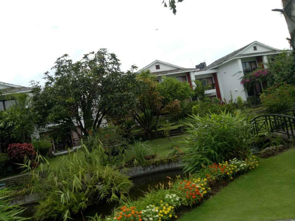 Shangri-La Village Resort, Pokhara Dış mekan fotoğraf