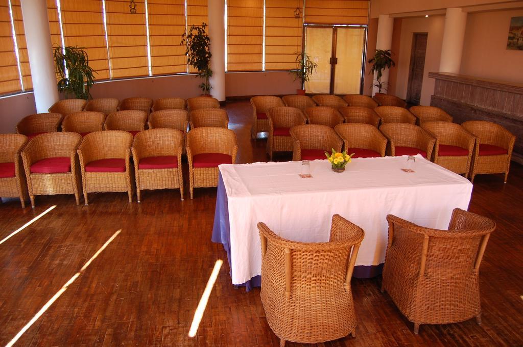 Shangri-La Village Resort, Pokhara Dış mekan fotoğraf